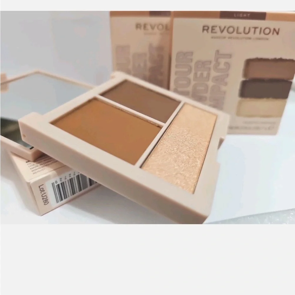 Revolution Bronzer & Contour Palette Brown Gold